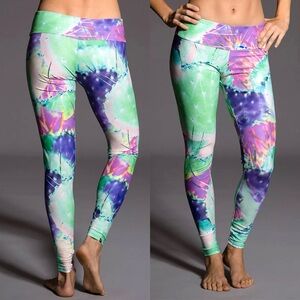 Onzie Hot Yoga Foldover Leggings Size XS Agave Watercolor USA Made Workout Gym